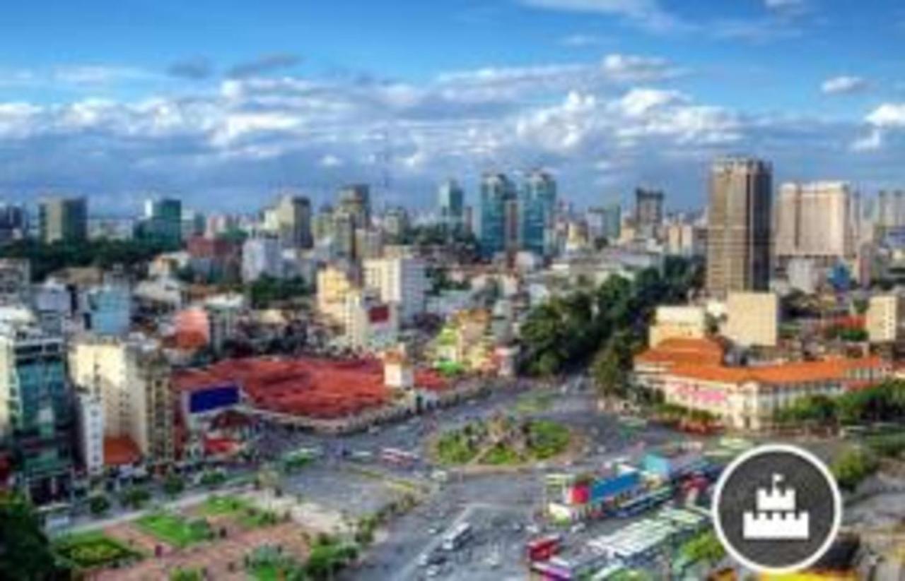 เรดดอร์ซ เนียร์ อีทาวน์ 4 Hotel โฮจิมินห์ซิตี้ ภายนอก รูปภาพ