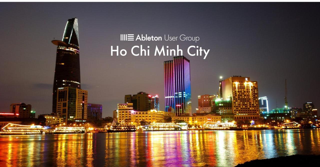 เรดดอร์ซ เนียร์ อีทาวน์ 4 Hotel โฮจิมินห์ซิตี้ ภายนอก รูปภาพ
