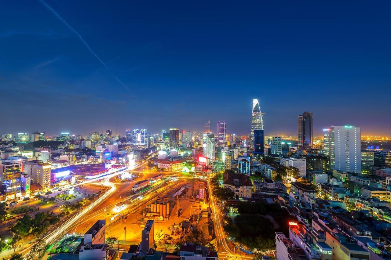 เรดดอร์ซ เนียร์ อีทาวน์ 4 Hotel โฮจิมินห์ซิตี้ ภายนอก รูปภาพ